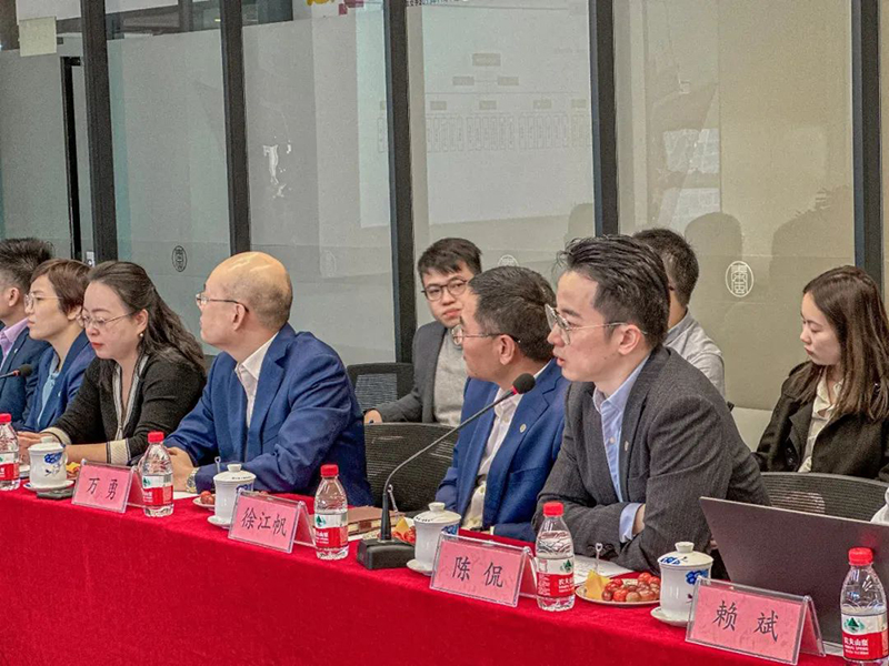 座谈1.jpg